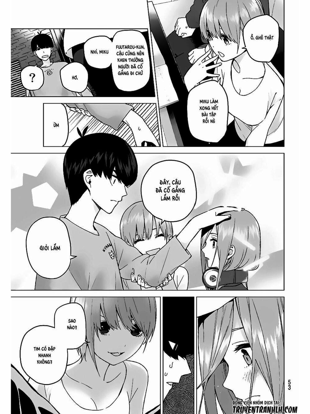 Truyện Tranh Nhà Có 5 Nàng Dâu - Gotoubun No Hanayome trang 6