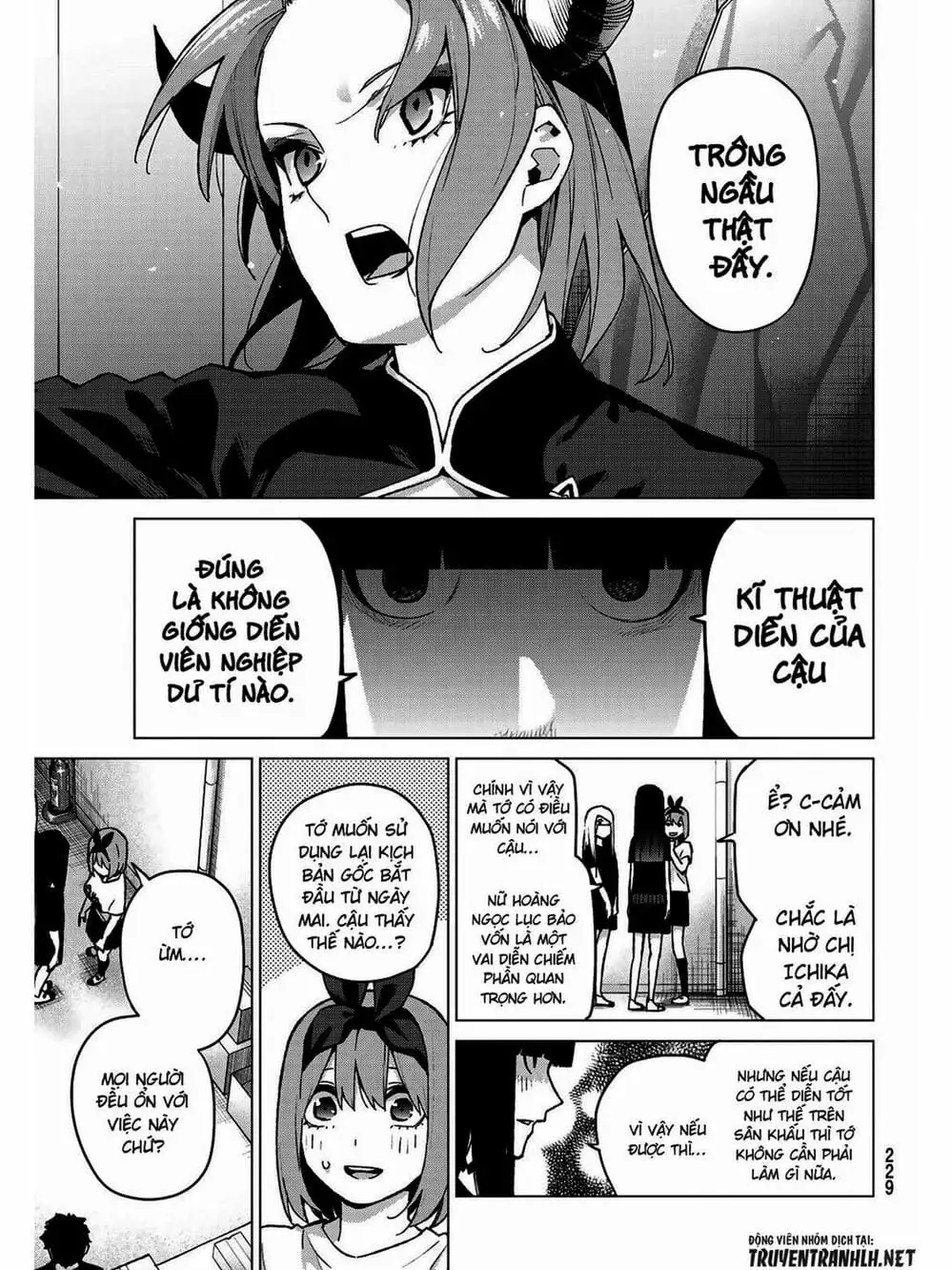 Truyện Tranh Nhà Có 5 Nàng Dâu - Gotoubun No Hanayome trang 6