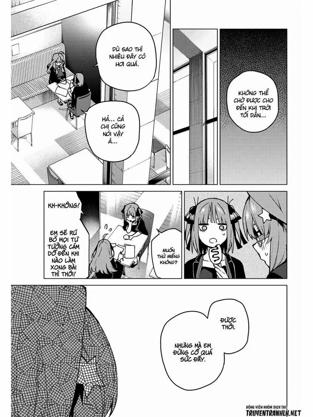 Truyện Tranh Nhà Có 5 Nàng Dâu - Gotoubun No Hanayome trang 6